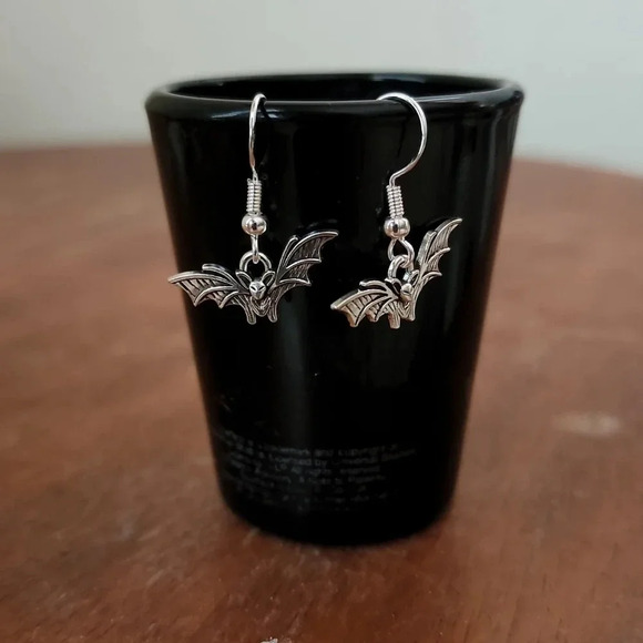 Bat Earrings - Picture 1 of 1